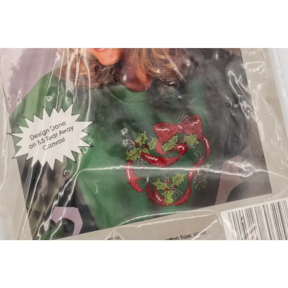 Vtg GOLDEN BEE Wearables Cross Stitch Kit Holly and Bow Christmas Waste Canvas
